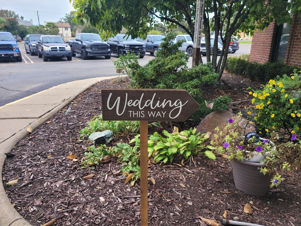 Wedding this Way Sign